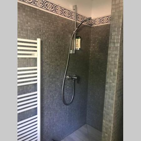 Joli Studio Au Mont St Clair Avec Vue Sur La Mer Apartamento Sète Exterior foto
