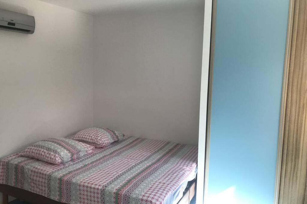 Joli Studio Au Mont St Clair Avec Vue Sur La Mer Apartamento Sète Exterior foto