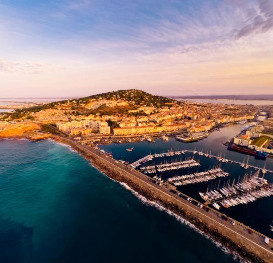 Joli Studio Au Mont St Clair Avec Vue Sur La Mer Apartamento Sète Exterior foto